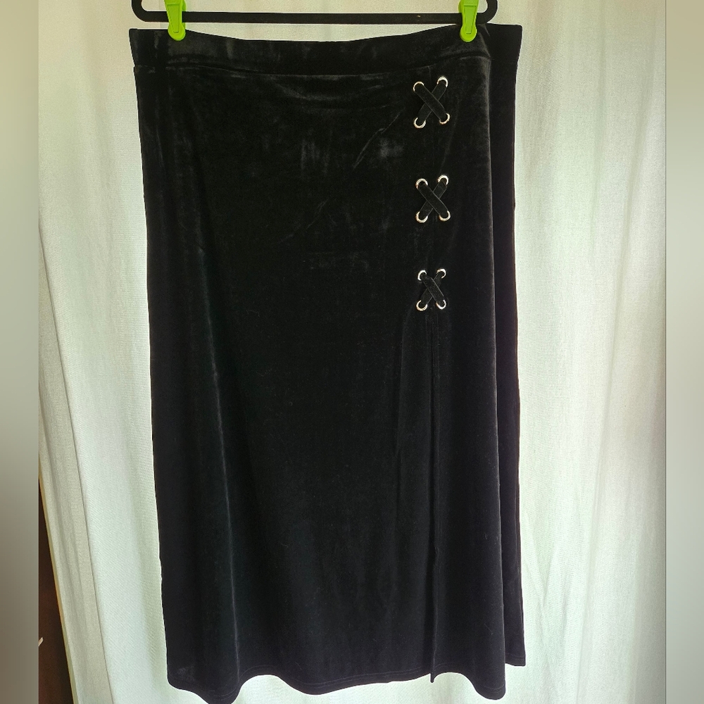 NWT Black Friday Velvet Maxi Skirt With Slit 20AU 16US